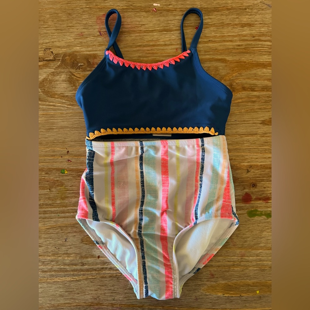 Super Cute XS 4/5 Bathing Suit! 🌊 ☀️